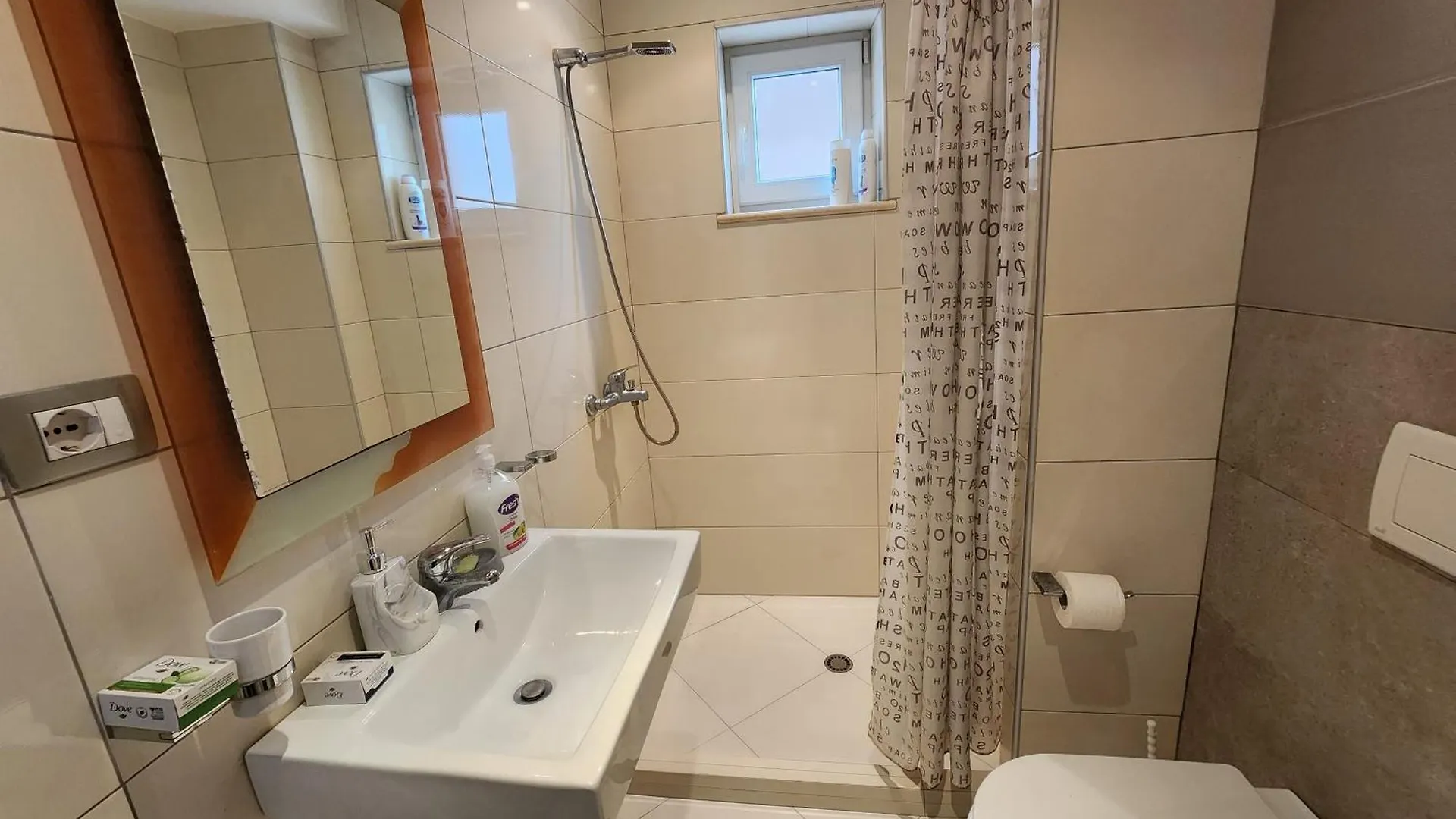 Apartment Sweet Luxury Tirana