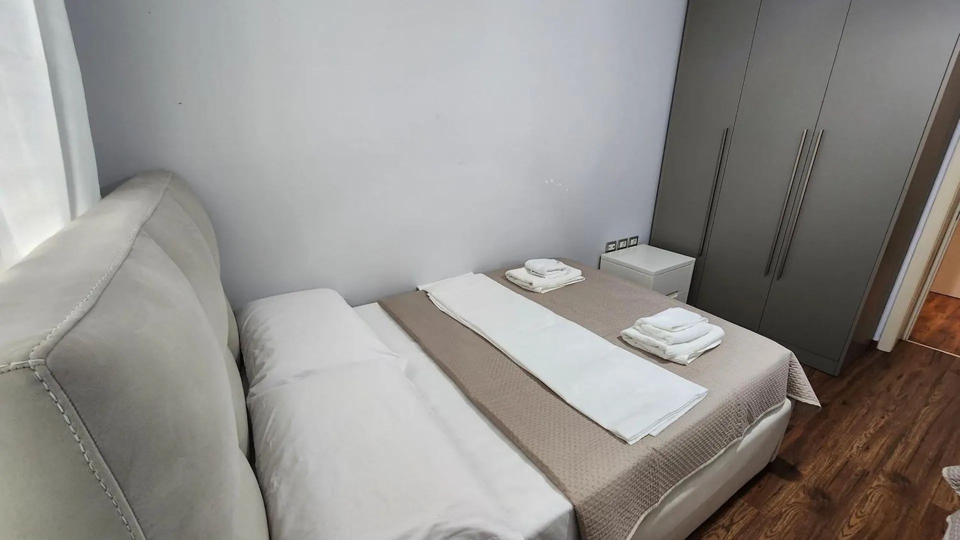 Apartment Sweet Luxury Tirana 0*,  Albanië